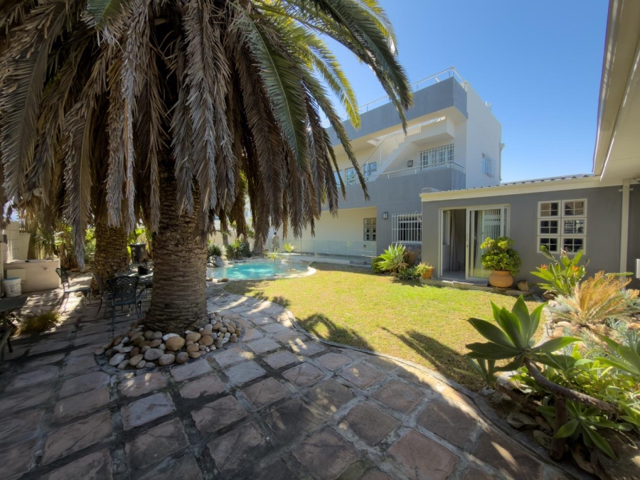 5 Bedroom Property for Sale in Sunset Beach Western Cape